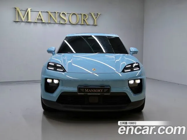 Porsche Macan Electric — Фото автомобиля 3