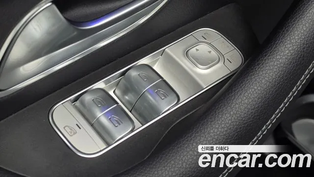 Mercedes-Benz GLE-Class — Фото автомобиля 19