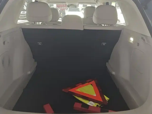 Leapmotor B10 — Фото автомобиля 4