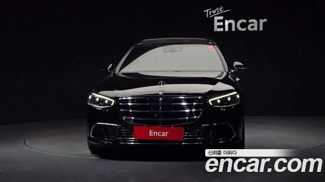 Mercedes-Benz S-Class — Фото автомобиля 2