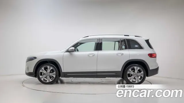 Mercedes-Benz EQB X243 — Фото автомобиля 4