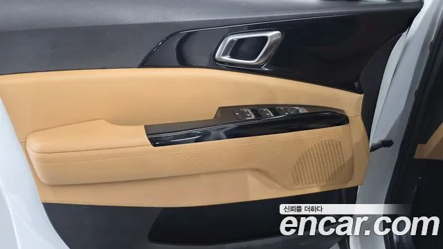 Kia Carnival — Фото автомобиля 14