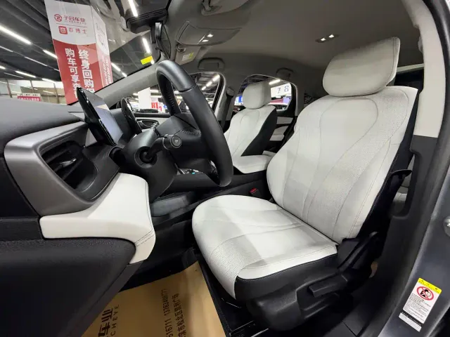BYD Seal 05 DM-i — Фото автомобиля 20