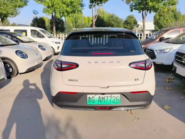 Geely Starry Wish — Фото автомобиля 5