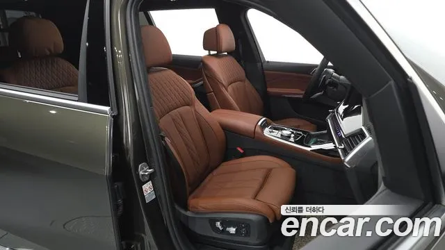 BMW X7 G07 — Фото автомобиля 16
