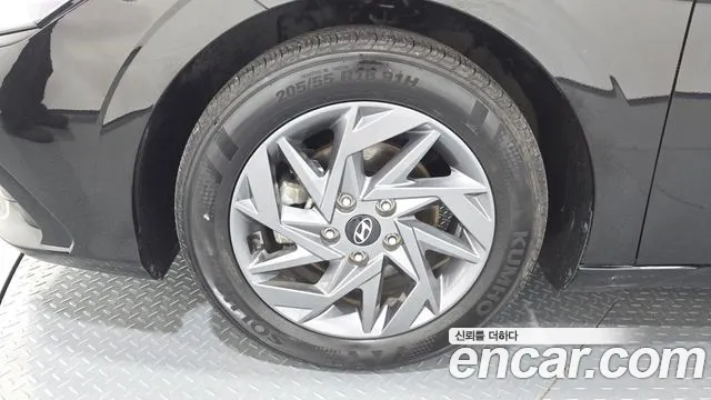 Hyundai AVANTE Новый Avante (CN7) — Фото автомобиля 5