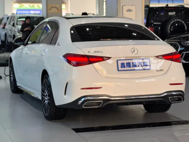 Mercedes-Benz C-Class — Фото автомобиля 15