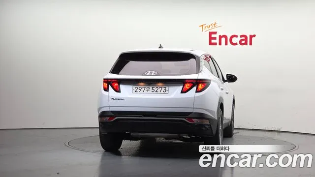 Hyundai Tucson Tucson (NX4) Бензин 1.6 турбо 2WD — Фото автомобиля 4