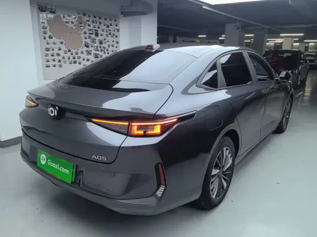 Changan Qiyuan A05 — Фото автомобиля 6