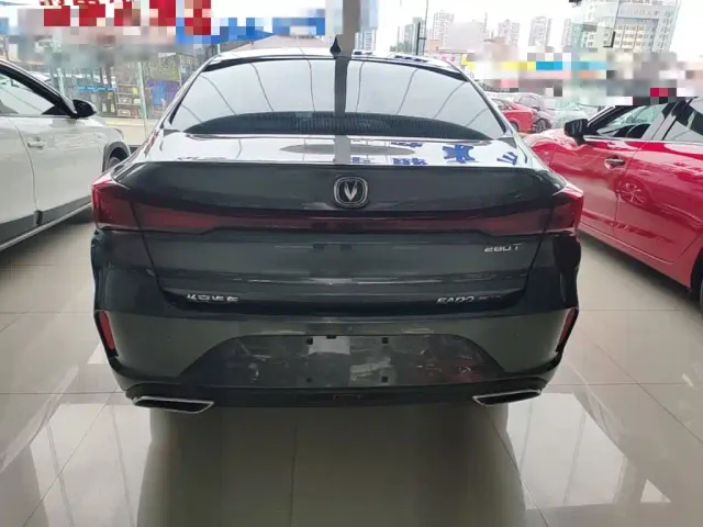Changan Eado — Фото автомобиля 5