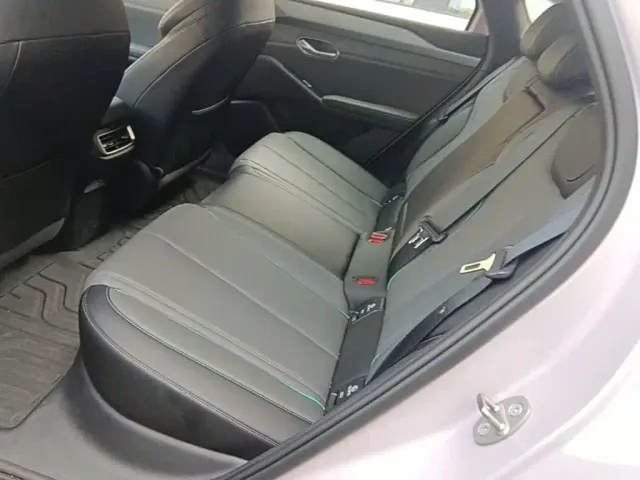 BYD Qin L — Фото автомобиля 16