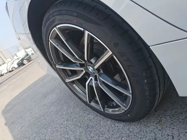 BMW 3 Series — Фото автомобиля 16
