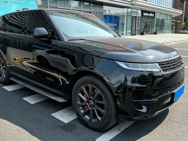 Land Rover Range Rover Sport — Фото автомобиля 3