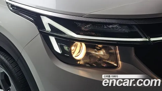 Kia Seltos — Фото автомобиля 7