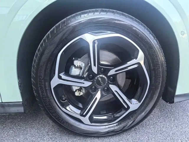 BYD Seal 06 GT — Фото автомобиля 10