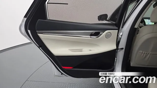 Hyundai Grandeur Grandeur (New) Hybrid — Фото автомобиля 14