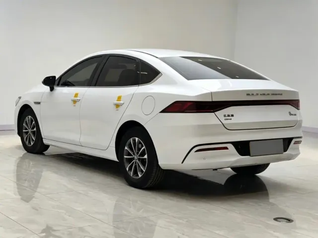 BYD Qin PLUS — Фото автомобиля 7