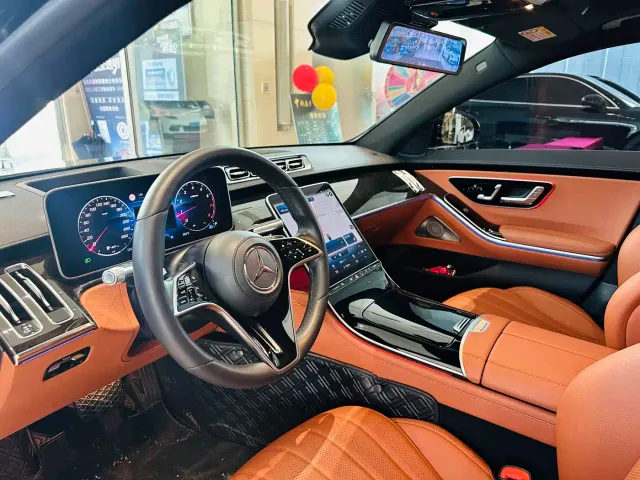 Mercedes-Benz S-Class — Фото автомобиля 4