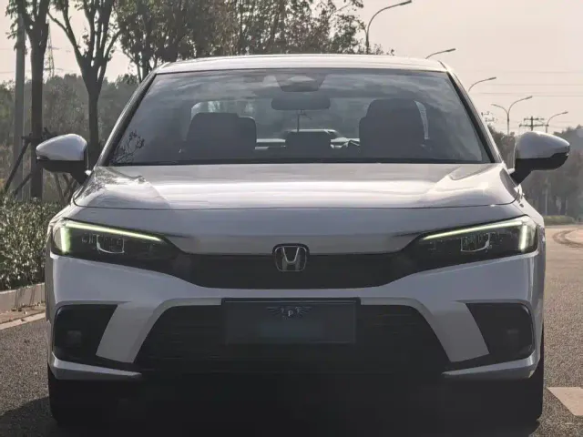 Honda Civic — Фото автомобиля 4