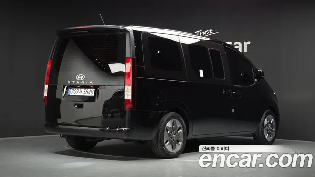 Hyundai Staria — Фото автомобиля 2