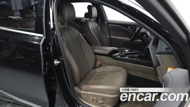 Kia K8 Hybrid — Фото автомобиля 16