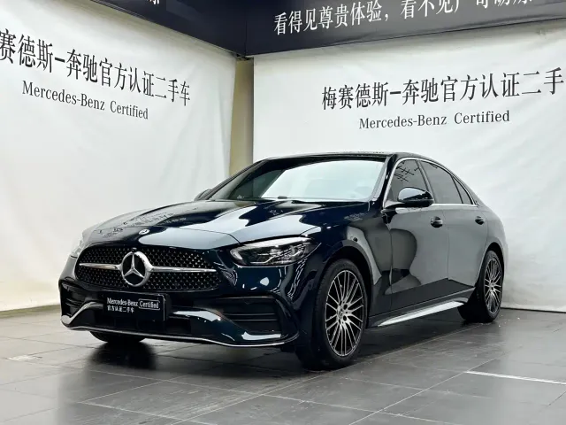 Фотография автомобиля — Mercedes-Benz C-Class