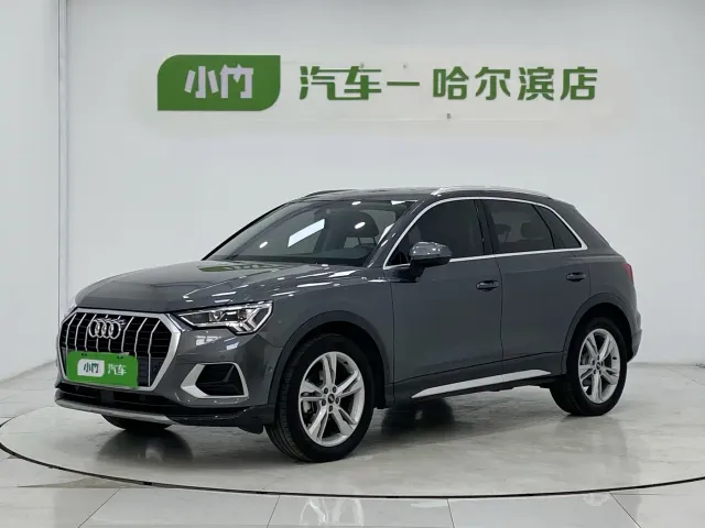 Фотография автомобиля — Audi Q3
