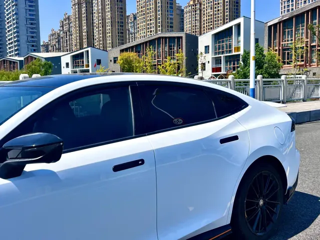 Changan UNI-V — Фото автомобиля 6