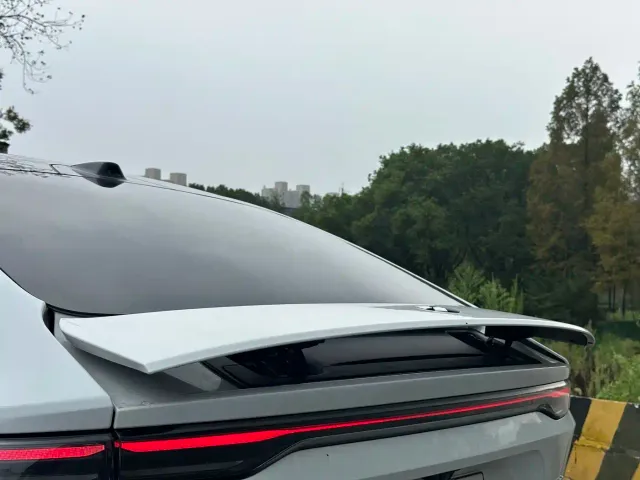 Nio EC7 — Фото автомобиля 9