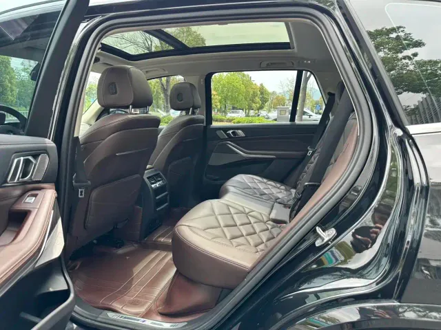 BMW X5 — Фото автомобиля 8
