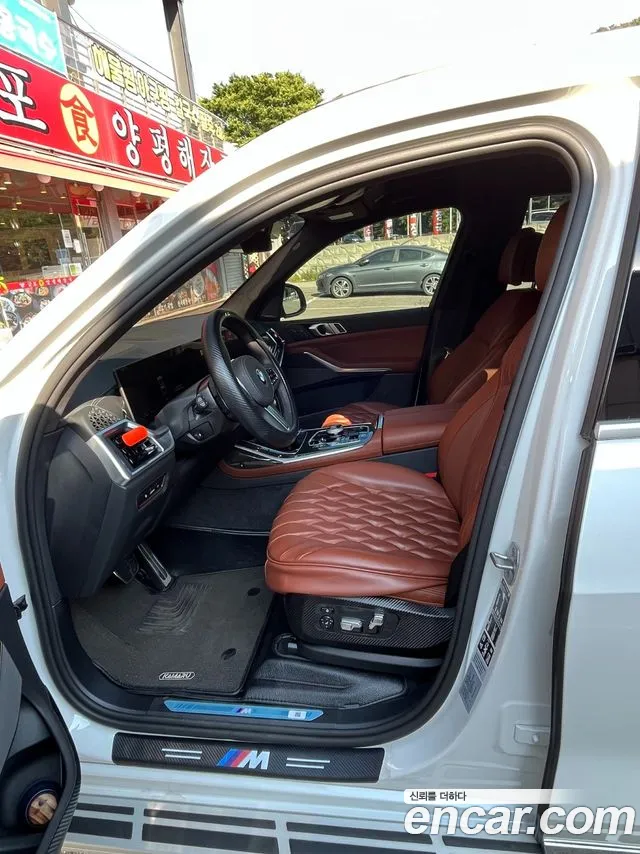BMW X7 — Фото автомобиля 10