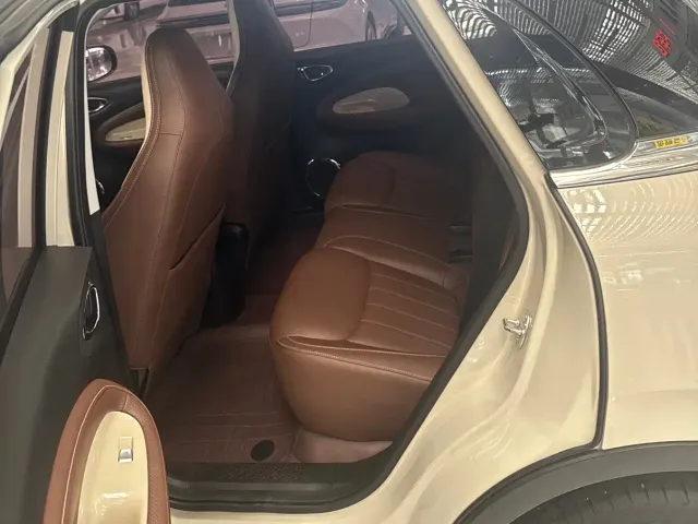 Wuling Bingo — Фото автомобиля 11