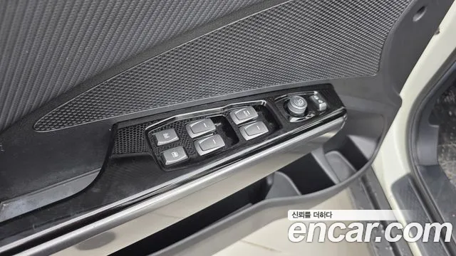 KG_Mobility_Ssangyong TIBOLI Very New Tivoli Бензин 1.5 2WD — Фото автомобиля 16
