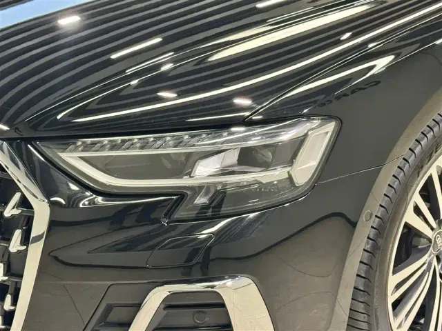 Audi A8 — Фото автомобиля 7