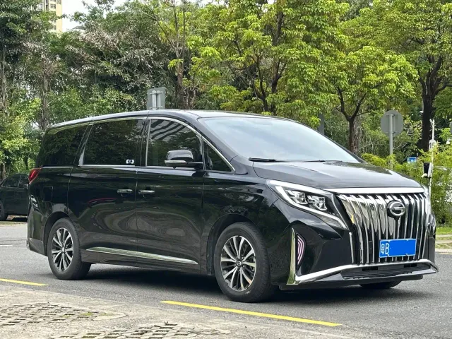 GAC Trumpchi M8 — Фото автомобиля 3