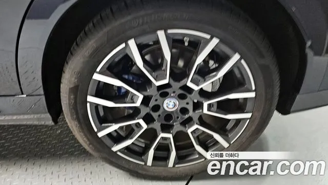 BMW X6 xDrive40i M Sport — Фото автомобиля 19