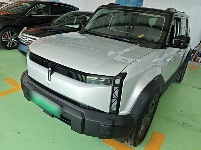 Фотография автомобиля — iCAR 03