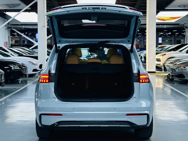Geely Xingyue L — Фото автомобиля 11