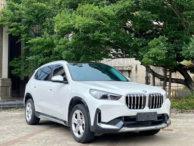 BMW X1 — Фото автомобиля 3