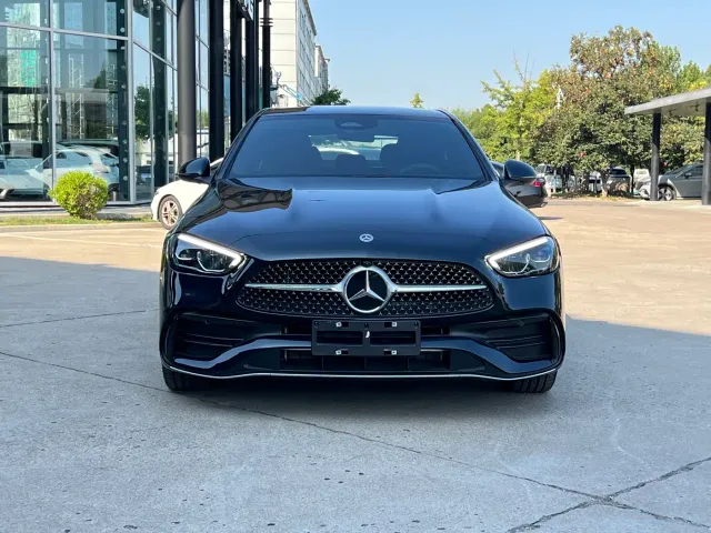 Mercedes-Benz C-Class — Фото автомобиля 2