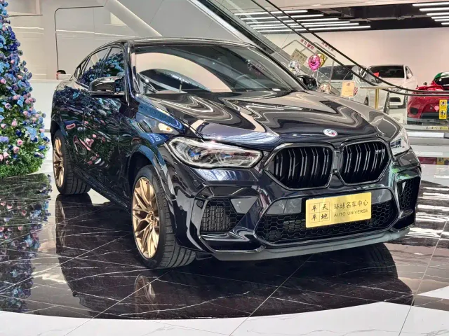 BMW X6 M — Фото автомобиля 3