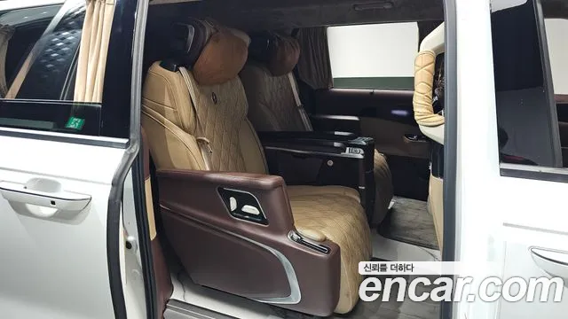 Kia Carnival Generation 4 — Фото автомобиля 16