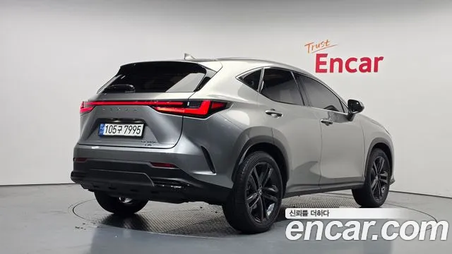 Lexus NX — Фото автомобиля 2