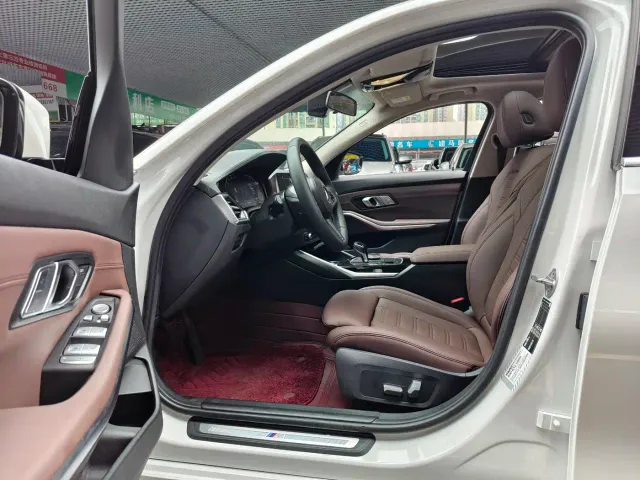 BMW 3 Series — Фото автомобиля 9
