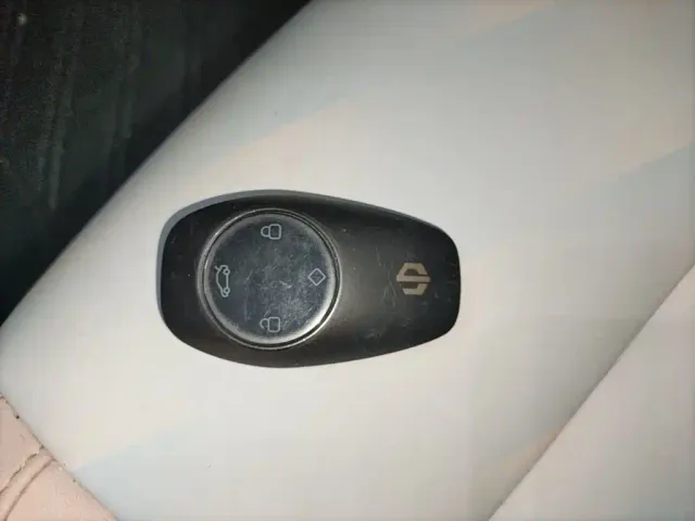 Leapmotor T03 — Фото автомобиля 8