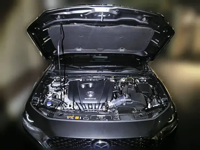 Mazda Axela — Фото автомобиля 3