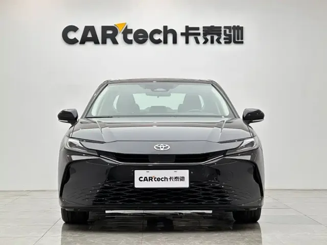 Toyota Camry — Фото автомобиля 7