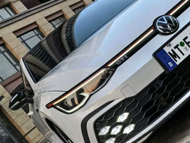 Volkswagen Golf GTI — Фото автомобиля 8
