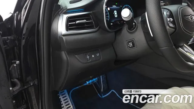 Genesis G70 Новый G70 Бензин 2.5T 2WD — Фото автомобиля 6
