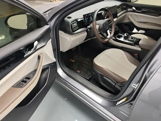 BYD Qin PLUS — Фото автомобиля 15